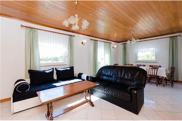 Apartment A1, for 8 persons