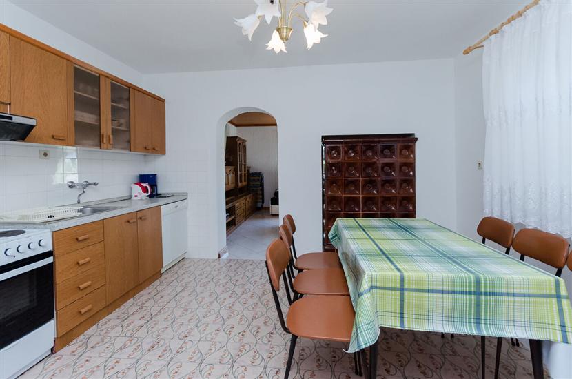 Apartment A1, for 8 persons