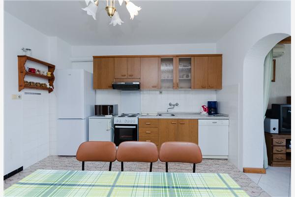Apartment A1, for 8 persons