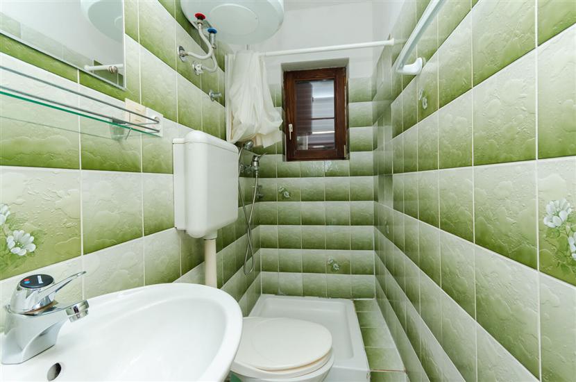 Apartment A1, for 8 persons