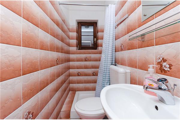 Apartment A1, for 8 persons