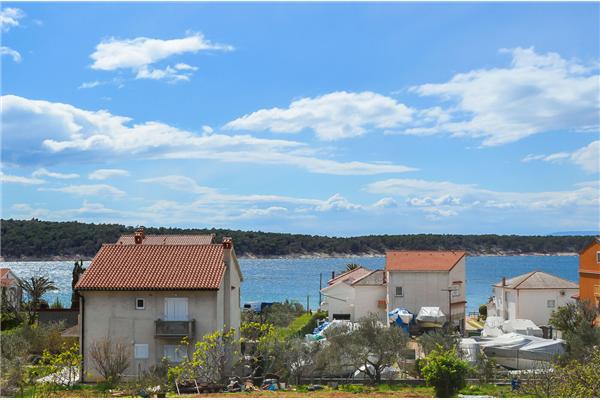 Apartment A2, for 5 persons