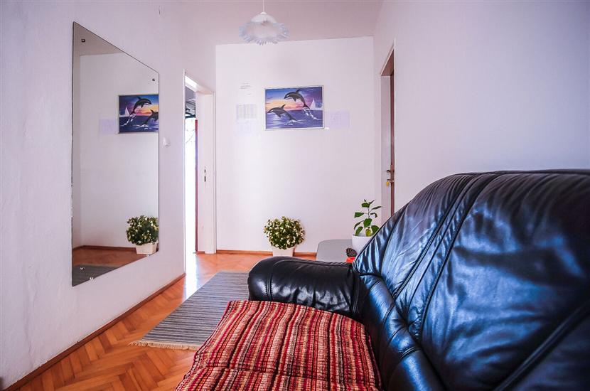 Apartment A2, for 5 persons