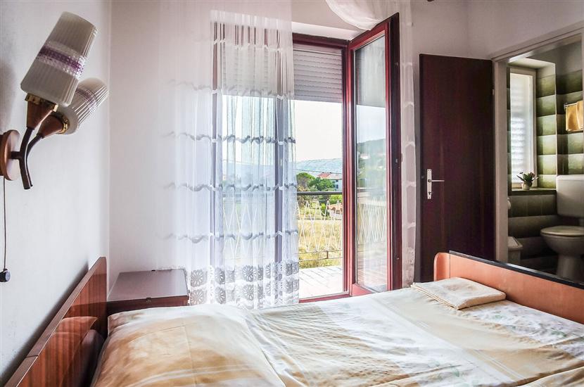 Apartment A2, for 5 persons