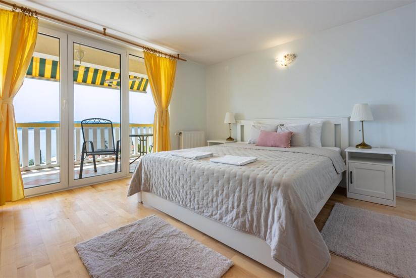 Apartment A6, for 4 persons