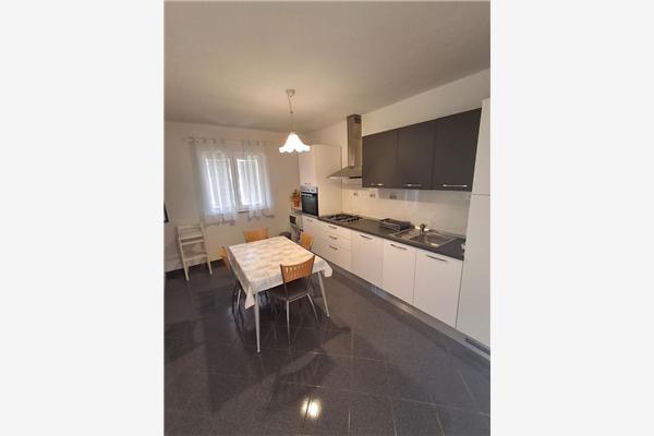 Apartment A1, for 5 persons