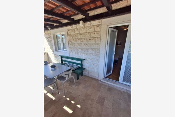 Apartment A1, for 5 persons