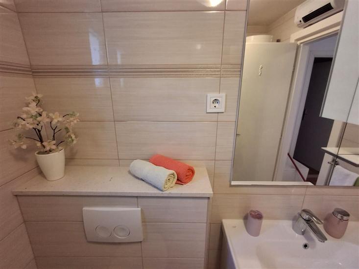 Apartment A2, for 4 persons