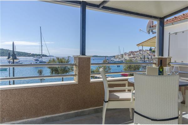 Apartment A2, for 4 persons