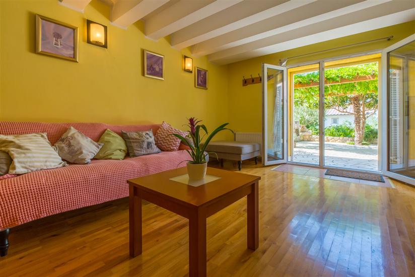 Apartment A7, for 3 persons