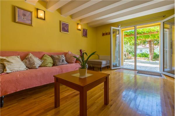 Apartment A7, for 3 persons