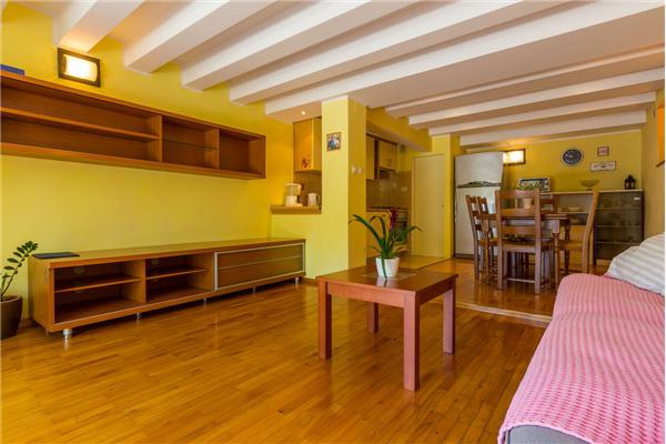 Apartment A7, for 3 persons