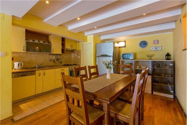 Apartment A7, for 3 persons