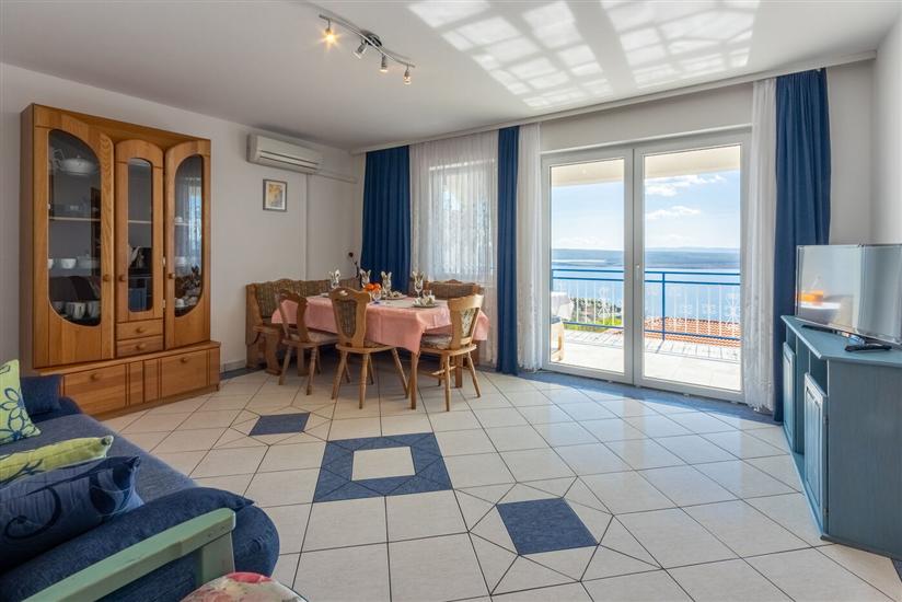 Apartment A1, for 5 persons