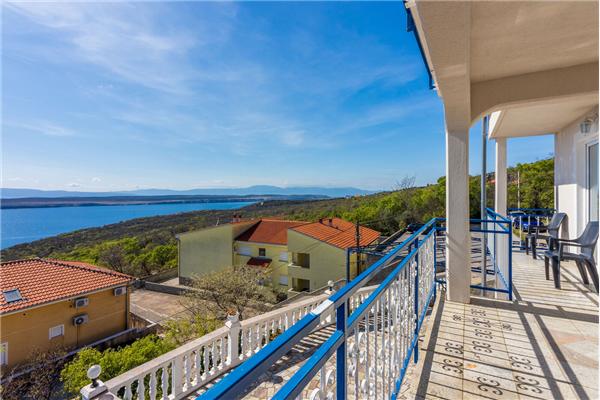 Apartment A1, for 5 persons