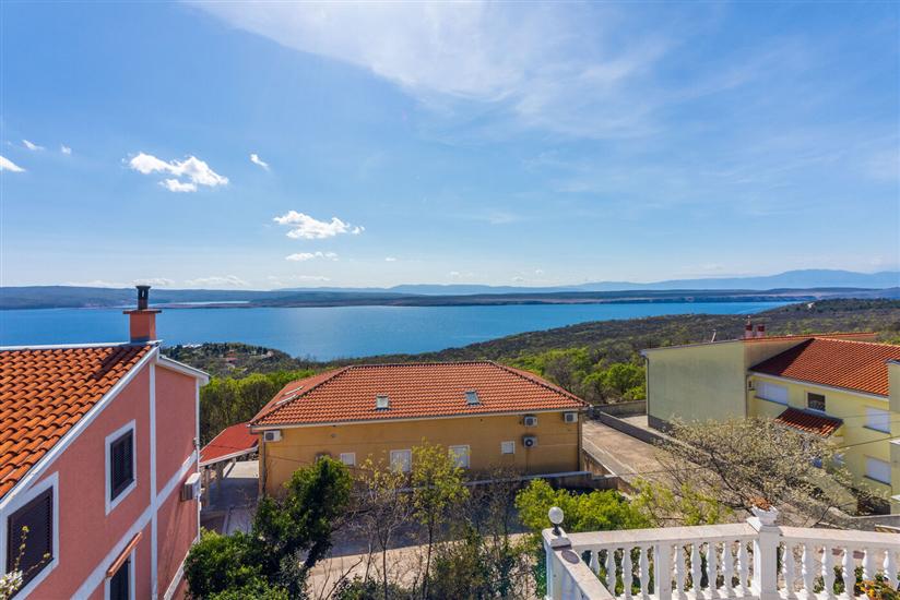 Apartment A1, for 5 persons