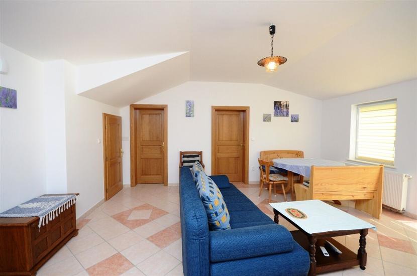 Apartment A3, for 5 persons