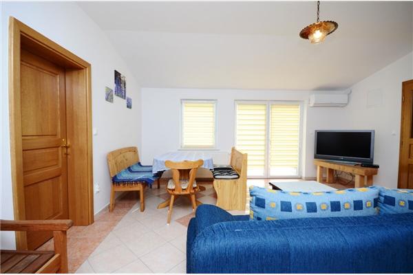 Apartment A3, for 5 persons