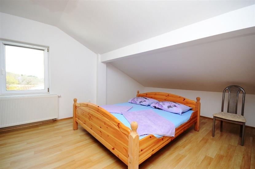 Apartment A3, for 5 persons