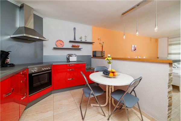 Apartment A4, for 3 persons