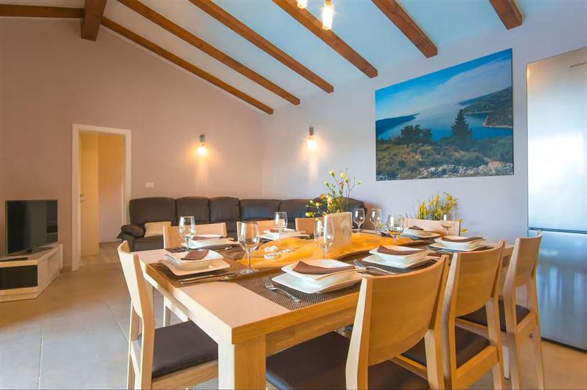 House K1, for 8 persons