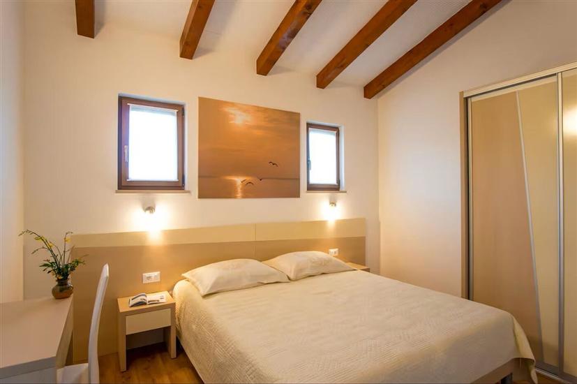 House K1, for 8 persons