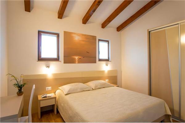 House K1, for 8 persons