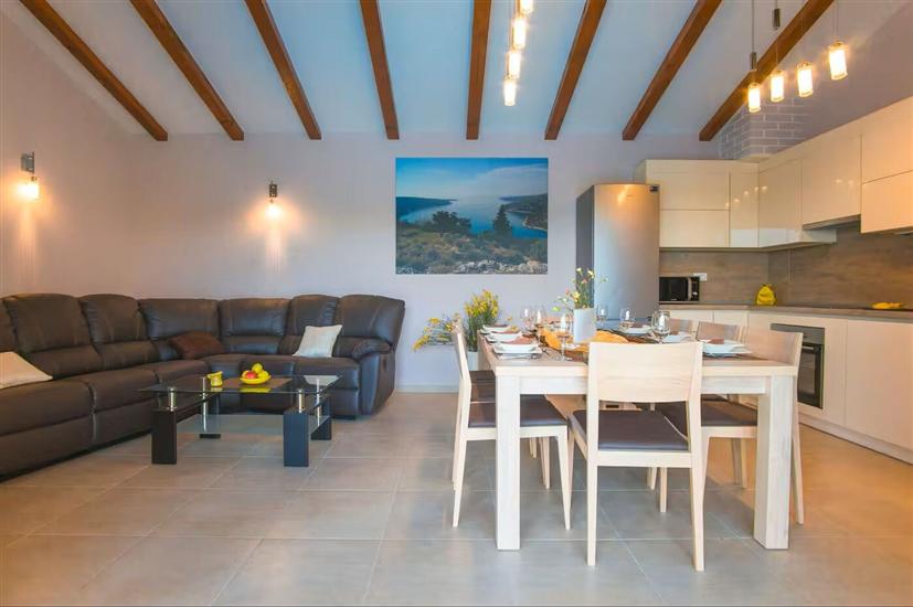 House K1, for 8 persons