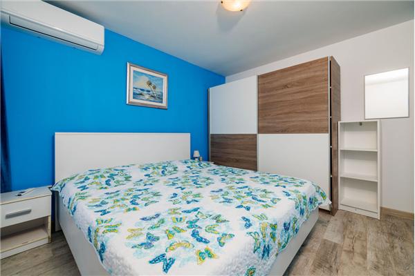 Apartment A1, for 5 persons