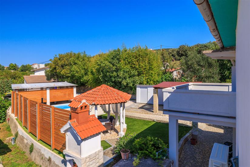 Apartment A1, for 5 persons