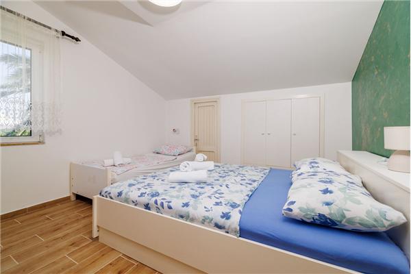Apartment A2, for 8 persons