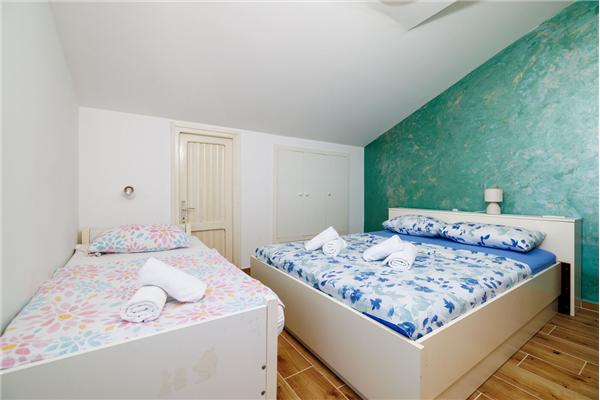 Apartment A2, for 8 persons