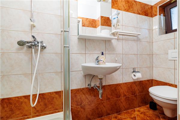 Apartment A2, for 8 persons