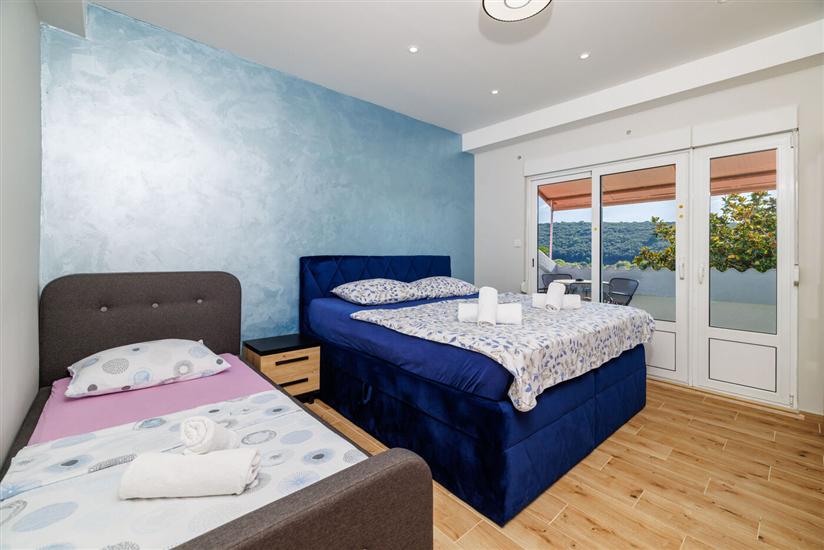 Apartment A2, for 8 persons