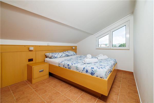 Apartment A2, for 8 persons