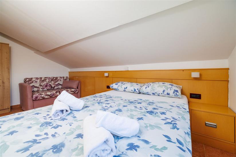 Apartment A2, for 8 persons