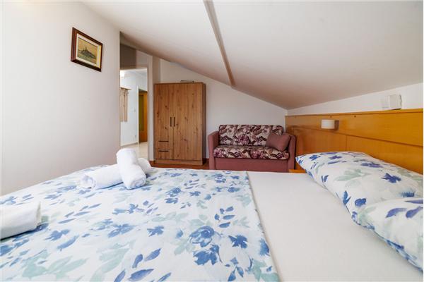 Apartment A2, for 8 persons