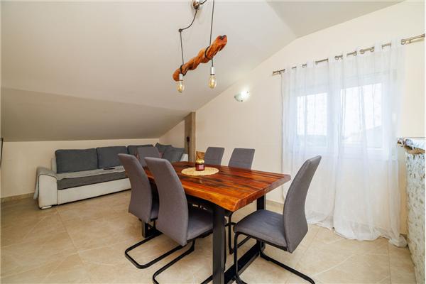 Apartment A2, for 8 persons