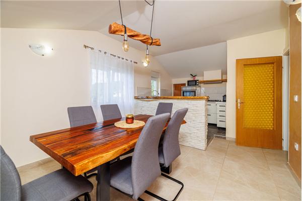 Apartment A2, for 8 persons