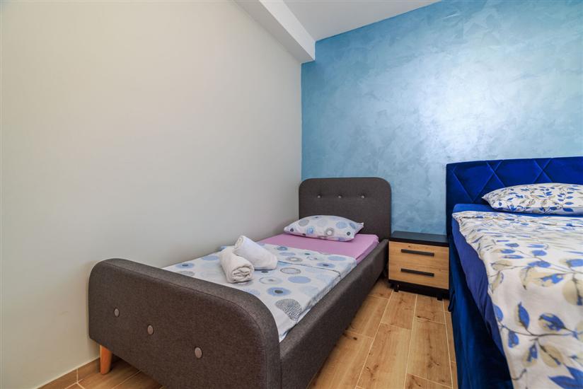 Apartment A2, for 8 persons