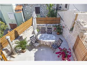 House Hidden Beauty Tribunj, Stone house, Size 110.00 m2, Airline distance to town centre 10 m