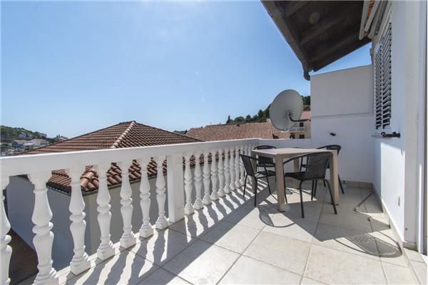 Apartment A2, for 4 persons