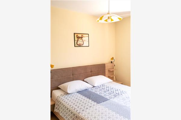 Apartment A1, for 6 persons