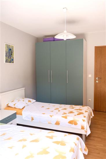 Apartment A1, for 6 persons