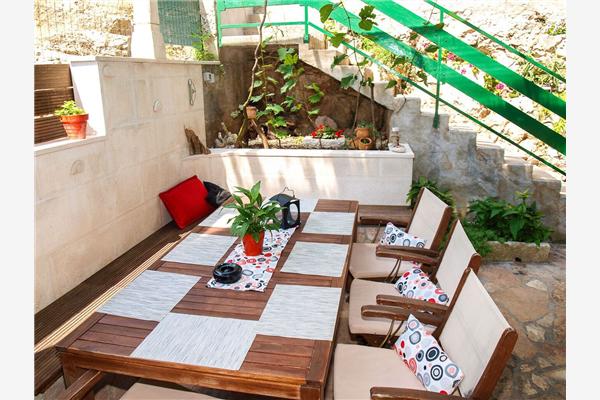 Apartment A1, for 6 persons