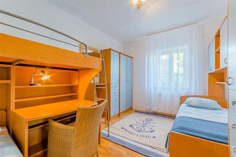 Apartment A1, for 6 persons