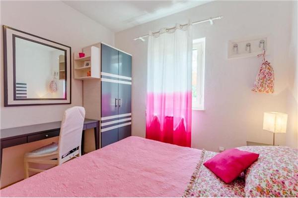 Apartment A1, for 6 persons