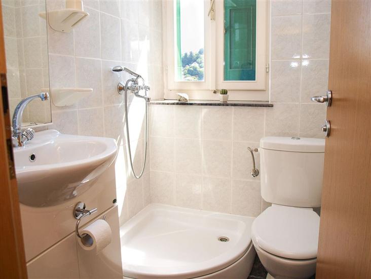 Apartment A1, for 6 persons