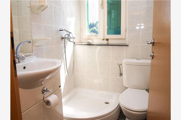 Apartment A1, for 6 persons