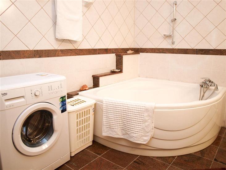 Apartment A1, for 6 persons